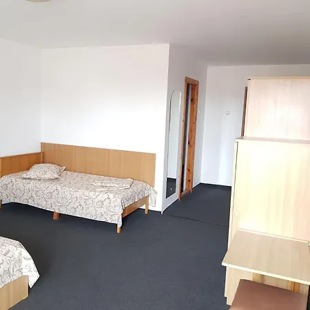 Ema ゲストハウス 3*