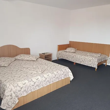 Ema ゲストハウス 3*