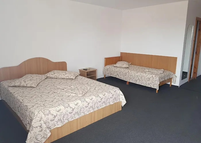 Ema ゲストハウス 3*