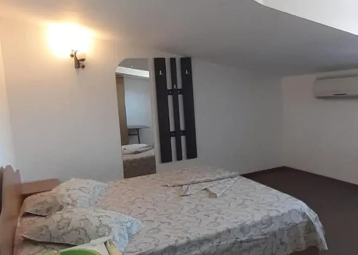 ゲストハウス Ema エフォリエ・ノルド