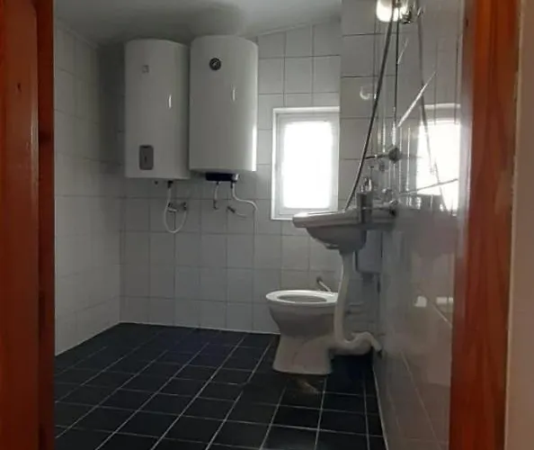 ゲストハウス Ema エフォリエ・ノルド